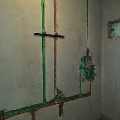 Instalação de tubulação de água quente e fria da KGR Hidráulica