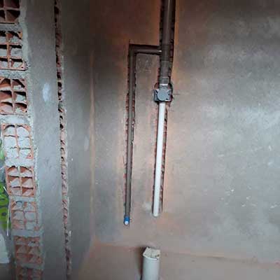 Instalação de tubulação de água quente e fria da KGR Hidráulica